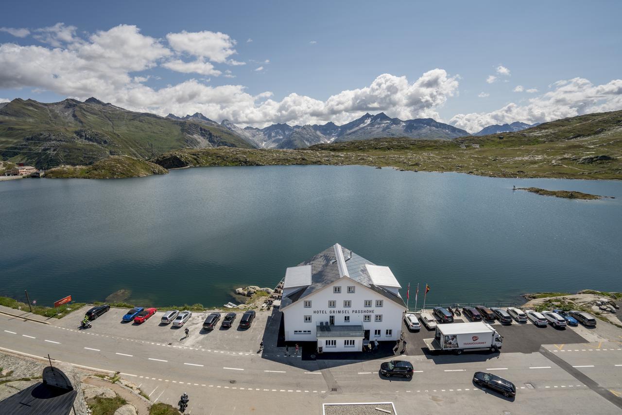 Grimsel Passhoehe Hotel